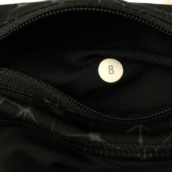 🍋 Lululemon Run Inspire Crop II ~ EUC - Picture 4 of 9